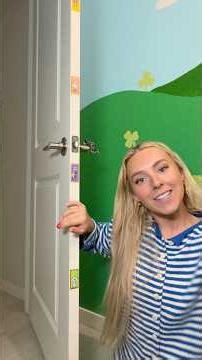 I love don and my diva goose 🪿🐩🚪 #diy #painting portraits on my door trim