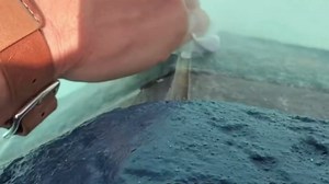 Pool Putty, 17.6 oz Epoxy Putty for Leaks Underwater Or Above, Fix Leaks, Cracks, Filling, Caulking, 2 Part White Pool Sealant Putty for Tile, Concrete, Fiberglass, Cement and Other Surfaces