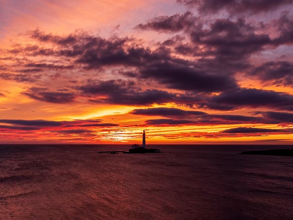 RAW VIDEO: Sunrise over Saint Mary's Lighthouse in Whitley Bay