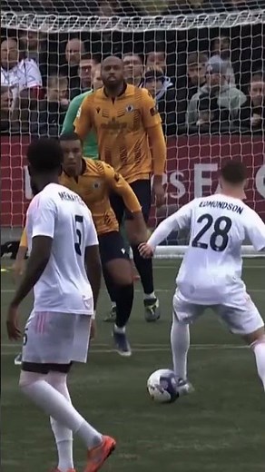 THE DIP! WHAT A STRIKE! 🤩