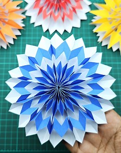 662K views · 7.8K reactions | Today i will show you how to cut 3D paper snowflake step by step❄️ paper snowflakes making instruction for christmas decoration. It's very easy and simple snowflake tutorial. DIY christmas crafts 2023 | Creative Art & Craft Ideas | Facebook