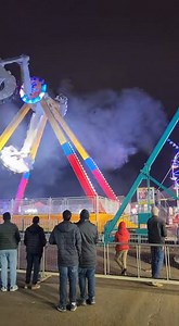 Terrifying Fairground Ride Failure Caught on Film Columbus, Ohio — February 12, 2025 What was supposed to be a night of family fun at the annual Winter Carnival turned into a scene of terror when a high-adrenaline pendulum ride suffered a catastrophic mechanical failure. As the ride reached its maximum height, a critical structural component detached, sending debris flying into the air as the rest of the machine lurched violently out of control. Witnesses captured the heart-stopping moment on ca