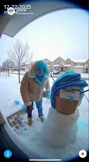 HOA Karen flips her lid!! Who’s not up to code now Karen?