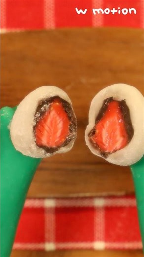 Strawberry Mochi #stopmotion #claymation #asmr #clay