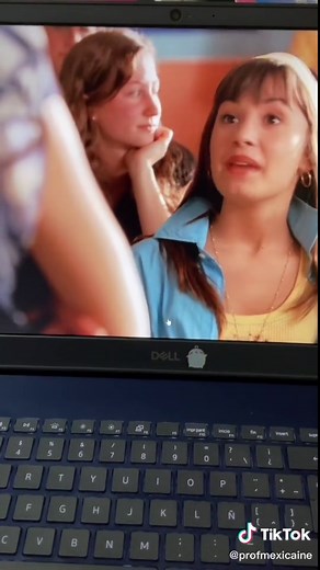 French Dubbing of Demi Lovato and Selena Gomez in Princess Protection Program