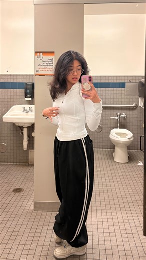 lina on Instagram: "lots of cleaning to do, for this dance and my room 😀 #outfittransition #outfitinspo #outfitinspiration #ootd #style #fashion #lesserafim #fearnot #kpop #kpopdancecover"