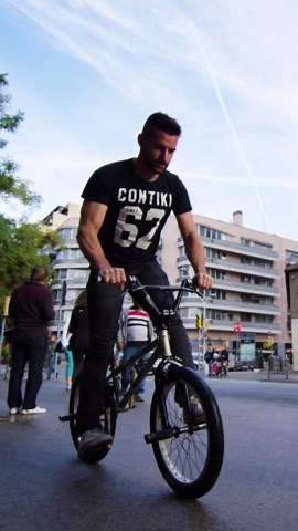 Bike parkour through the streets of Barcelona