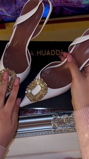 ℰ𝓁𝓁𝒾ℯ'𝓈 𝓁𝓊𝓍𝓊𝓇𝓎 𝒸𝓁ℴ𝓈ℯ𝓉✨🛍️🎀 on Instagram: "#luxuryshoes #designershoes #heels #highheels #highheelslover Amina Muaddi ,40🔥🔥🔥💫💫💫"