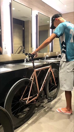 Uncovering the Fixie Gear Culture in the Philippines