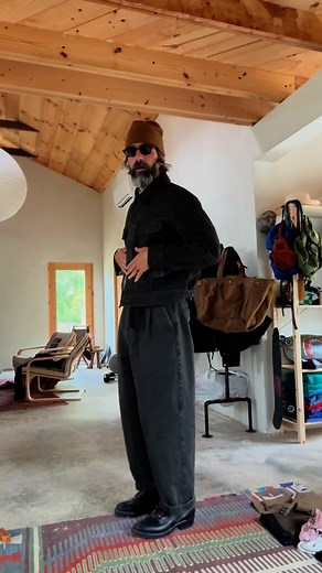Aaron Levine on Instagram: "Coming in the next week or so! Vintage trucker in an easy relaxed silo plus our baggy double pleat. Both in our amazing sulfur dyed twill from Japan. Loved the fabric so much, we made a couple more styles in it. Easy fitting. Relaxed and also grown up. Love both of these. Did them in our dune colorway as well. Again, I’m 6’ 170, wearing a medium in the trucker and an oversized 34 in the pant. All depends on how you want to wear them. I like the top to fit me more on s
