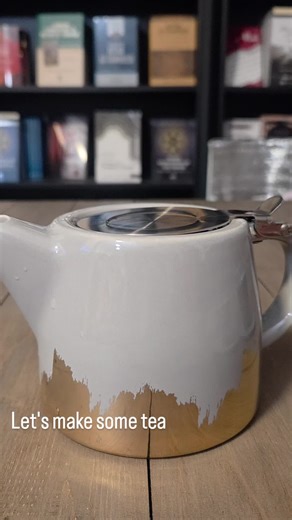 Trying out some of the new tea. This is a night time tea. Honeybush base with chamomile, lemon verbena, orange bloom etc. #looseleaftea #nighttimetea #recreatingsociety #tea