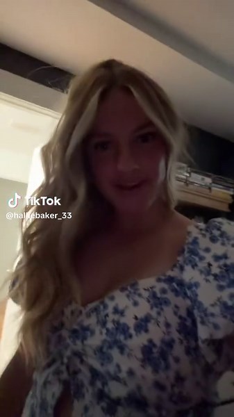 can we look at my nails