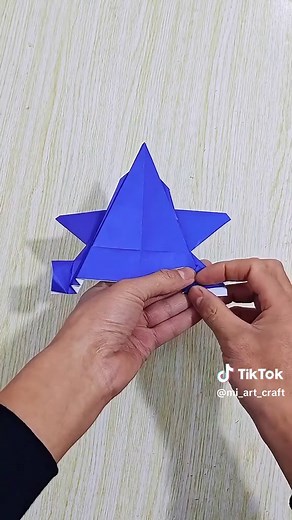 Handmade Paper Airplanes: Crafting Fun with Origami