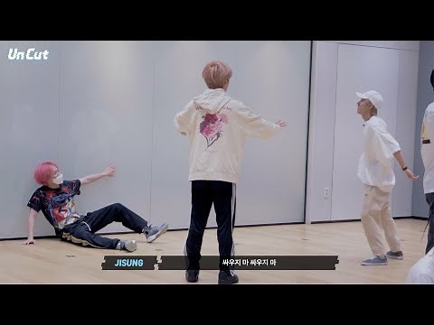 [Un Cut] Take #4｜‘Hello Future’ Dance Practice Behind the Scene