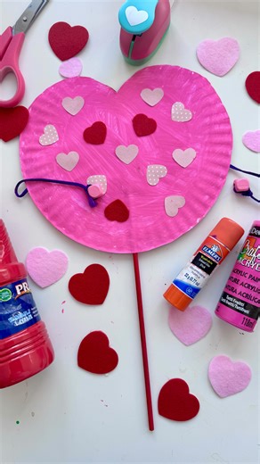 This Valentine’s Day craft is part art, part music, and all fun! Tape or staple two paper plates together with a little space inside, decorate them with hearts, then let kids tap and drum away. It’s a playful way to explore sound, rhythm, and creativity while making a festive heart-themed instrument. Easy to make and perfect for toddlers and preschoolers. | HApPy ToDdLeR PLaYTiMe