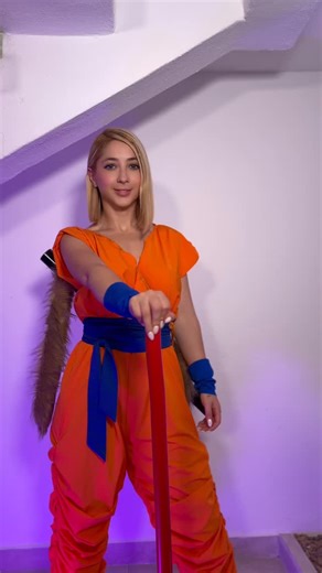 Cosplayer Androide18 🐉 | Androide18 recreando a SON GOKU🐉 “Hola 🐉Soy Androide18 recreando los outfits de los personajes de las sagas de Dragon Ball, siendo siempre... | Instagram