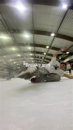 Not rlly broken but REALLY fucked it up #freestyle #iceskating #skating #freestyleiceskating #footwork