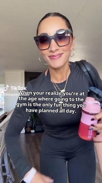 Gym Humor: Fun Moments for Fit Moms Over 40