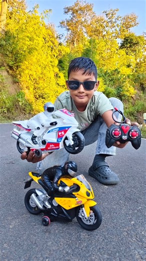 RC remote control R15 bike 🚲 🔥 Unboxing & test ! #rc bike #shortsfeed #shorts