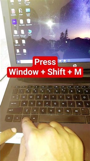 Minimizes all open Windows Instantly #shorts #computertips #windowsshortcut