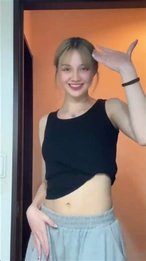 I've been thinking about getting my belly button pierced for a while now 🤔 #06 #fyp #trend #dance