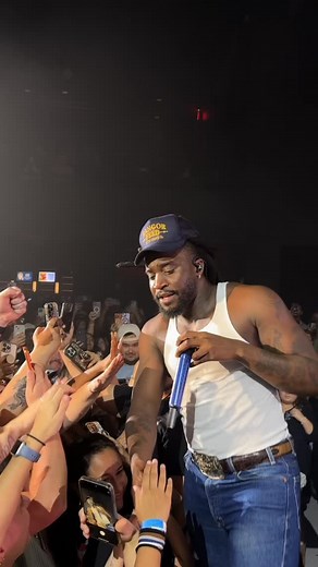 Shaboozey hopped in the crowd to perform Good News ❤️ #shaboozey #countrymusic #goodnews #concert #livemusic | Everything Shaboozey