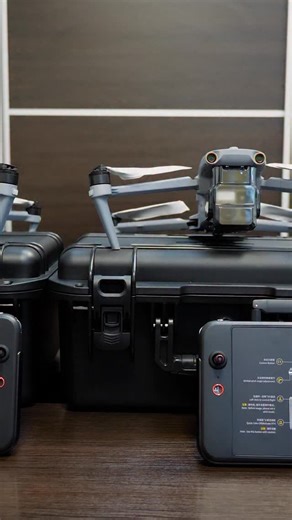 Чотири квадрокоптери AUTEL EVO MAX 4T отримали військові 4-ї бригади оперативного призначення Національної гвардії України від Тернопільської міської ради. Ці сучасні безпілотники допоможуть захисникам краще бачити поле бою, виявляти ворожі позиції та зберігати власні життя. Кожен такий дрон - це збережені життя наших воїнів. Дякую тернополянам-платникам податків за можливість підтримувати наших захисників. Нехай ця техніка надійно служить та допомагає виконувати бойові завдання! | Сергій Надал