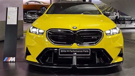 沉浸式看车｜2025款宝马M5