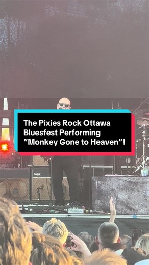 The Pixies Rock Ottawa Bluesfest Performing “Monkey Gone to Heaven”! What’s your favourite Pixies song? You can let me know in the comments! To automatically receive your daily music news, stories & interviews…please subscribe to The Joel Martin Mastery Podcast by clicking the link in my bio! @PixiesMusic #P#PixiesM#MonkeyGoneToHeavenL#LiveMusicB#BluesfestO#OttawaEventsI#IndieRockA#AltRockF#FestivalVibesC#ConcertTikTokL#LivePerformanceC#ClassicAltM#MusicLegendR#RockMusicP#PixiesLiveMusicFestival