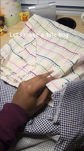 Wait... it came out so cute 😆 #sewing #totebag #sewingtutorial