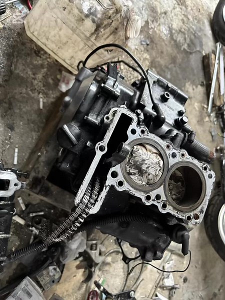 ゴリラ250エンジン分解の楽しみ