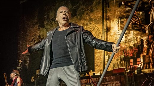 Iron Maiden dévoile la première bande-annonce du documentaire Burning Ambition