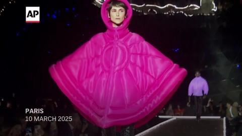 Pierre Cardin shows space age designs in Paris