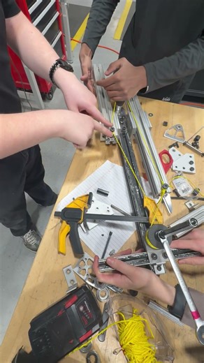 FRC4265 - White Board Prototype for Climber