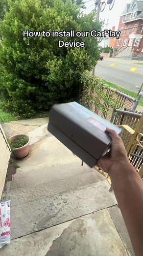 How I Installed Apple CarPlay in My Car: A Step-by-Step Tutorial with Carscreen X Introduction: Apple CarPlay has revolutionized the way we interact with our vehicles, offering a seamless integration between our iPhones and car infotainment systems. In this tutorial, I'll walk you through how I installed Apple CarPlay in my car using the Carscreen X 7-inch display. Step 1: Choosing the Right Display After thorough research, I chose the Carscreen X 7-inch display. I visited the Carscreen X websit