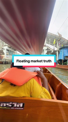 Do you think it is worth the hype ? #floatingmarket | floating market bangkok