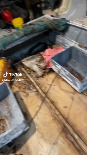 Boat build coming out great on this 14 ft boston whailer converted it to centerconsole from side stearing and built it out of composite and fiberglass instead of wood but mote to come on it #CapCut #florida #boat #fyp