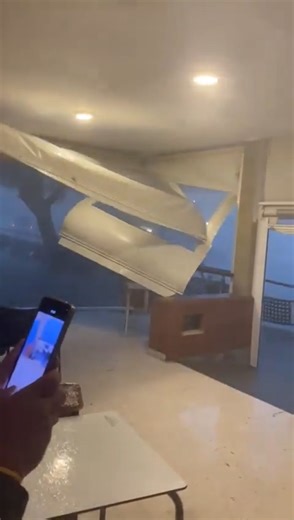 Terrifying moment a suspected tornado rips through a bar terrace in Gibraleon, Huelva | Olive Press Newspaper