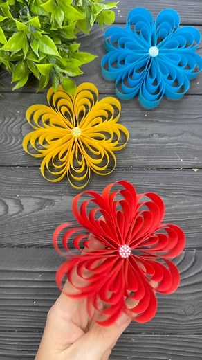 1.2M views · 16K reactions | Easy Craft Ideas! Paper Flowers Home Decorations #paper #papercraft #DIY #tutorial #diyproject #easycrafts #foryou | VIKI Studio DIY | Facebook