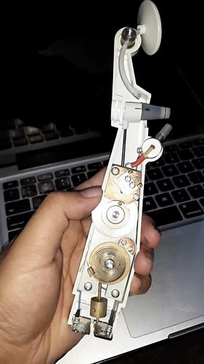 Inside a Perkins Tonometer