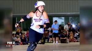 Robin Murdoch recovering after roller derby knee injury