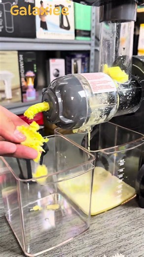 AICOK Slow Juicer Fresh Juice. More Nutrition. #galaxiee #slowjuicer #coldpress #freshjuice