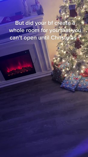 I love my bf so much 😭. #relationshipgoals #relationships #christmas #christamas2022 #fyp #fy #fypシ #love #bf #goals #goalscouple #loveyouguys #HolidayOREOke