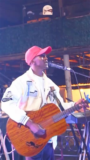 I love this guitar😅...guess its name....."Dream Maker" | B.M wa Njaû official