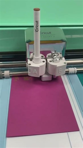 I really love the cutaway cards from Cricut! They just make card making easy! #cricut