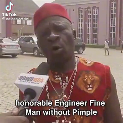 @SizweDhlomo Honorable Doctor Civil Engineer , Fine man without pimple, let other kids shoot their shot Dinangwe ❓🤣🤣🤣🤣🤣🤣🤣