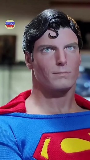 Superman Christopher Reeve Arnie Kim Studio Collectibles Review
