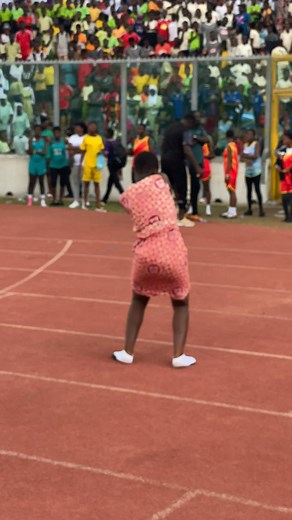 42K reactions · 180 shares | Her introduction before the fireworks 裡﫡 | Kwaku Sarga Emma | Facebook