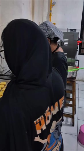 daily sokafrozen #pabrik #kue #enak #sokafrozen