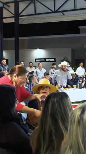 12K views · 266 reactions | CRUZANDO CERROS Y ARROYOS  | Tony Robles | Facebook